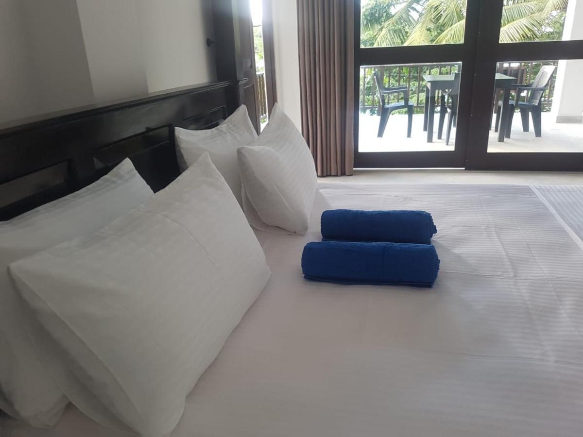 Waves Hiri Hotel ดิคเวลลา ภายนอก รูปภาพ
