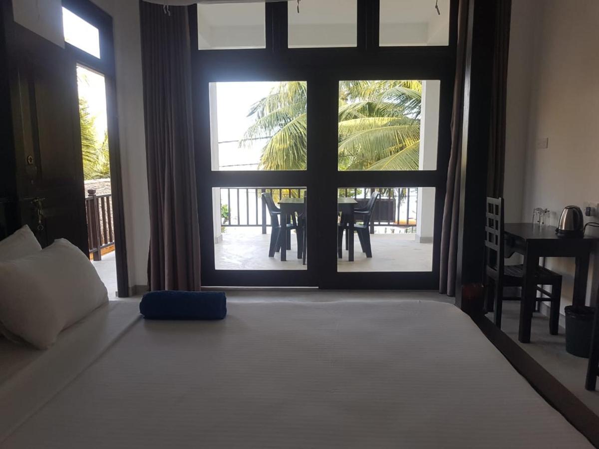 Waves Hiri Hotel ดิคเวลลา ภายนอก รูปภาพ