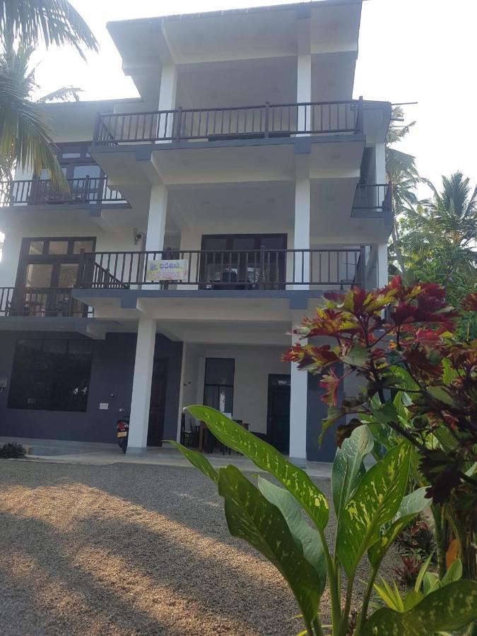 Waves Hiri Hotel ดิคเวลลา ภายนอก รูปภาพ