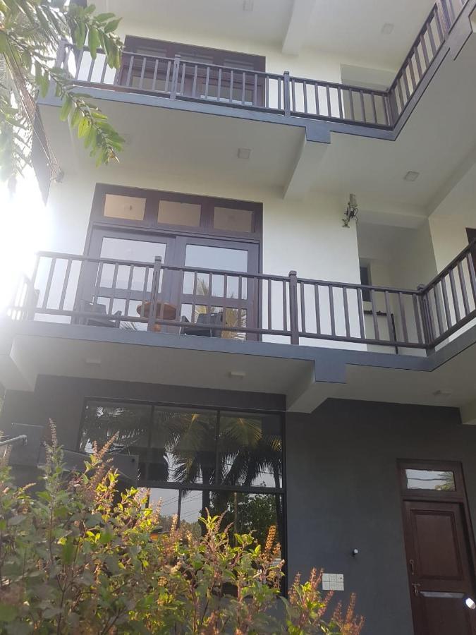Waves Hiri Hotel ดิคเวลลา ภายนอก รูปภาพ